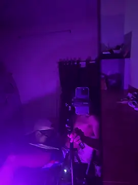 boyhigh1997 online show from 22, 11, 2025