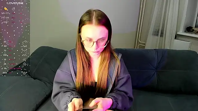 MewStella online show from 3, 12, 2025