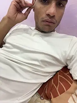 Snapshot of funny_sexxx chatting on 5, 12, 2025 funny sexxx online show from 5, 12, 2025