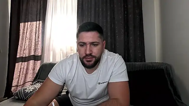 Gold Alpha Boy online show from 24, 11, 2025