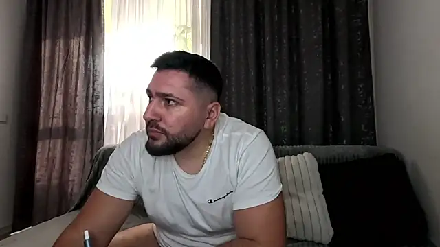 Gold Alpha Boy online show from 25, 11, 2025