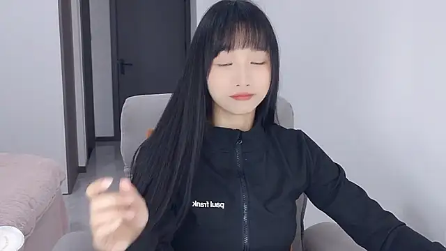 Lisa-3333 online show from 21, 12, 2025