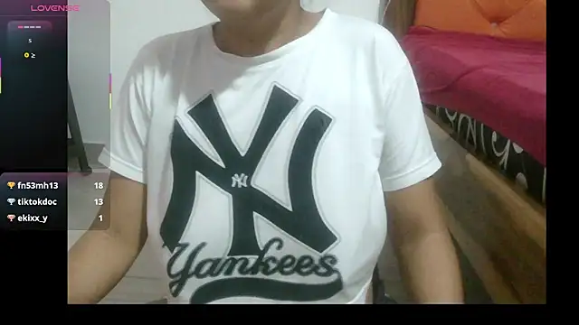 Lawuaifu1 online show from 2, 11, 2025