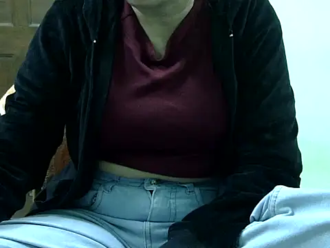 CHAMELI4747 online show from 21, 12, 2025