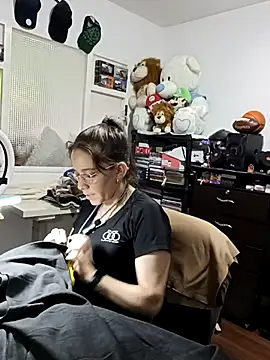 Isabella5 Brown  online show from 24, 10, 2025