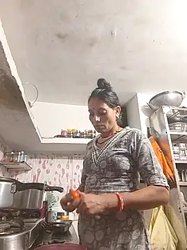 ISHANI-SINGH online show from 19, 11, 2025