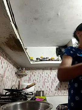 ISHANI-SINGH online show from 2, 4, 2026