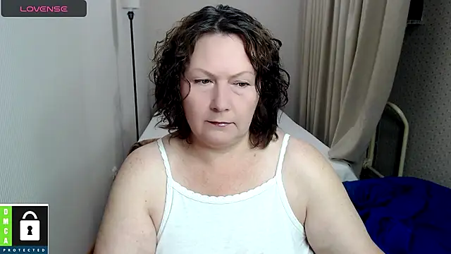 Snapshot of milf_hornys chatting on 26, 9, 2025 milf hornys online show from 26, 9, 2025