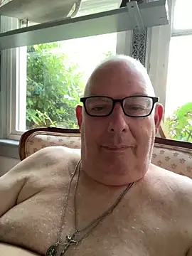 Snapshot of CharlieWeaver22 chatting on 1, 7, 2026 CharlieWeaver22 online show from 1, 7, 2026