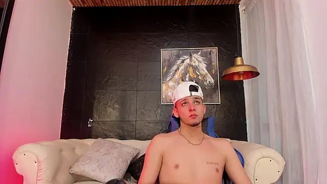 Snapshot of Mathewboy1 chatting on 5, 10, 2025 Mathewboy1 online show from 5, 10, 2025