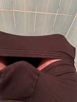 Snapshot of Cruel00 chatting on 5, 1, 2026 Cruel00 online show from 5, 1, 2026