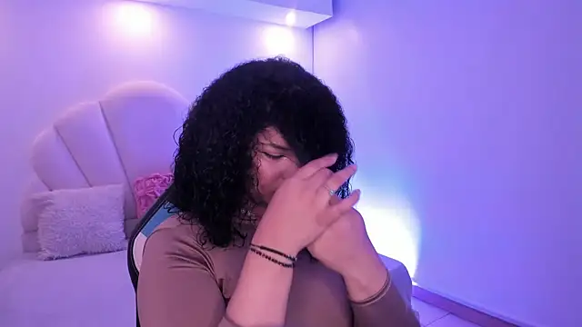 Dakota Mars online show from 3, 10, 2025