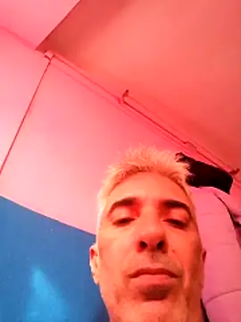 Snapshot of XDaringGuru chatting on 24, 3, 2026 XDaringGuru online show from 24, 3, 2026