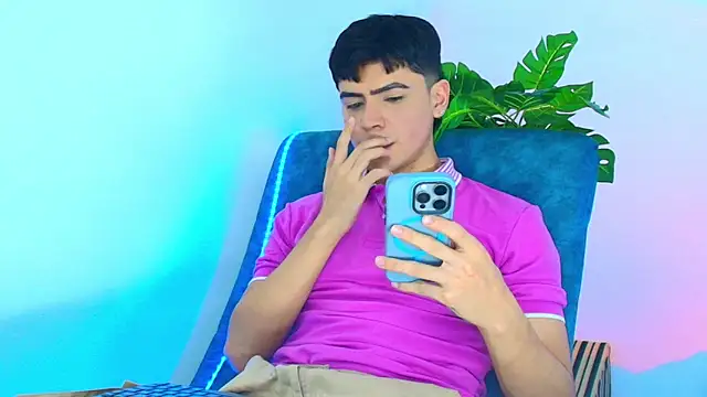 CamiiGuzmanX online show from 29, 10, 2025