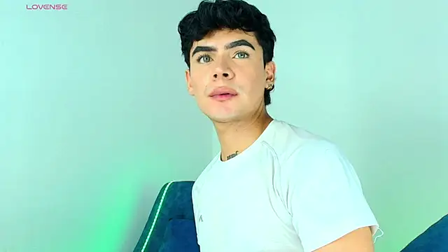 CamiiGuzmanX online show from 15, 12, 2025