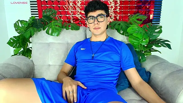 CamiiGuzmanX online show from 27, 2, 2026