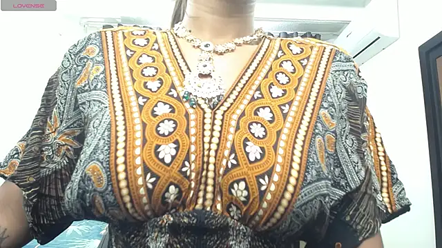 Snapshot of kairadayamai chatting on 15, 4, 2026 kairadayamai online show from 15, 4, 2026