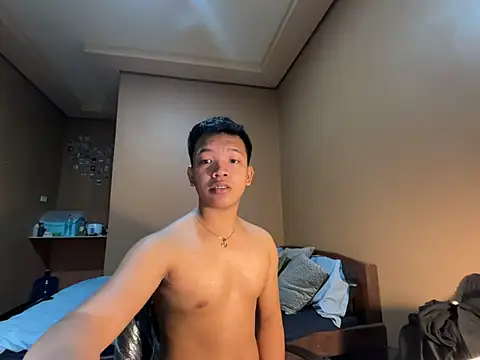 hottie adrian online show from 25, 7, 2026