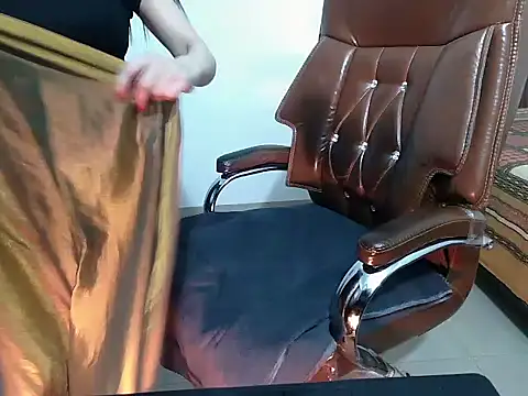 Hazel Angel online show from 15, 4, 2026