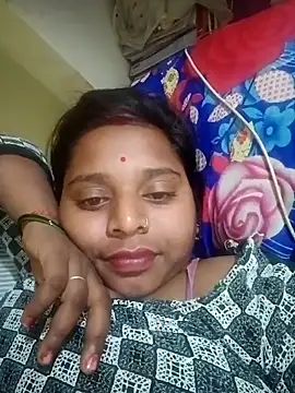 Snapshot of Hot_crety chatting on 15, 11, 2025 Hot crety online show from 15, 11, 2025