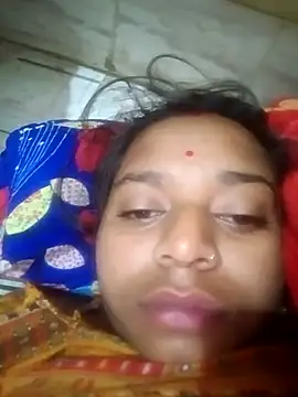 Snapshot of Hot_crety chatting on 22, 11, 2025 Hot crety online show from 22, 11, 2025