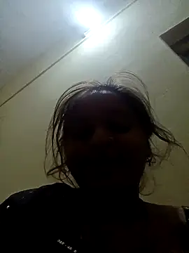 Snapshot of Hot_crety chatting on 2, 12, 2025 Hot crety online show from 2, 12, 2025