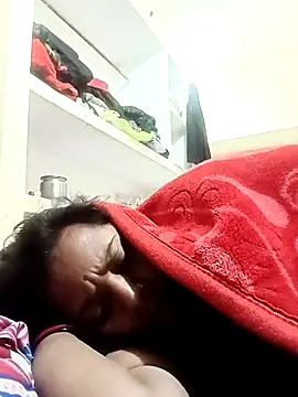 Snapshot of Hot_crety chatting on 8, 1, 2026 Hot crety online show from 8, 1, 2026