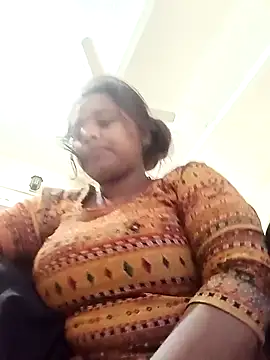 Snapshot of Hot_crety chatting on 7, 2, 2026 Hot crety online show from 7, 2, 2026