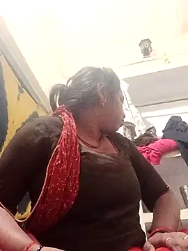 Snapshot of Hot_crety chatting on 4, 3, 2026 Hot crety online show from 4, 3, 2026