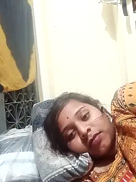 Snapshot of Hot_crety chatting on 4, 3, 2026 Hot crety online show from 4, 3, 2026