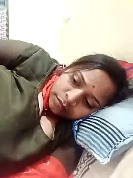 Snapshot of Hot_crety chatting on 5, 3, 2026 Hot crety online show from 5, 3, 2026