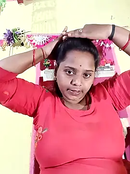 Snapshot of Hot_crety chatting on 8, 4, 2026 Hot crety online show from 8, 4, 2026