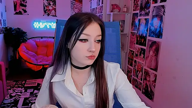 Snapshot of LiliLuna chatting on 20, 9, 2025 LiliLuna online show from 20, 9, 2025