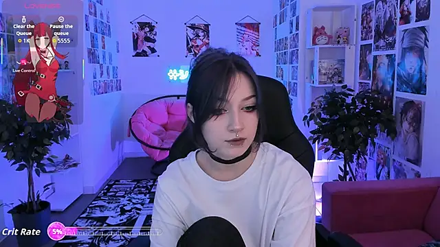 Snapshot of LiliLuna chatting on 19, 10, 2025 LiliLuna online show from 19, 10, 2025