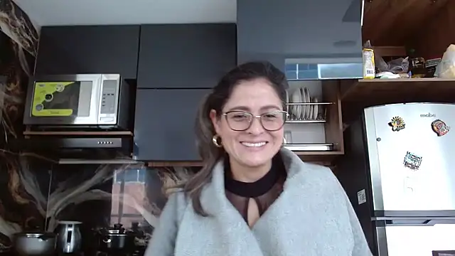 Snapshot of linda-mature43 chatting on 9, 9, 2025 linda-mature43 online show from 9, 9, 2025