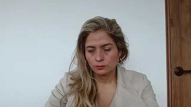 Snapshot of linda-mature43 chatting on 17, 9, 2025 linda-mature43 online show from 17, 9, 2025