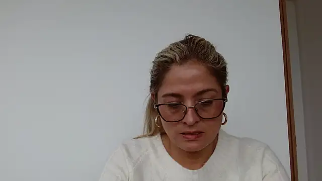 Snapshot of linda-mature43 chatting on 30, 9, 2025 linda-mature43 online show from 30, 9, 2025