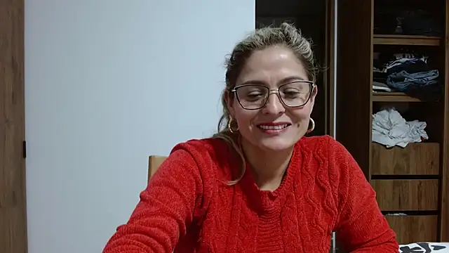 Snapshot of linda-mature43 chatting on 8, 10, 2025 linda-mature43 online show from 8, 10, 2025