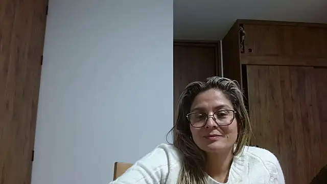 linda-mature43 online show from 6, 11, 2025