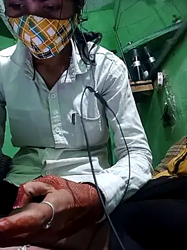 Snapshot of kajalbhabhi44 chatting on 19, 12, 2025 kajalbhabhi44 online show from 19, 12, 2025