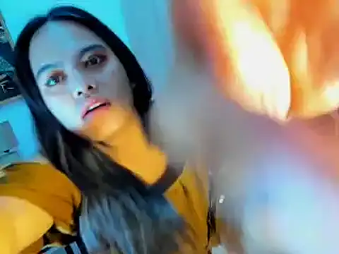 Snapshot of yourmochaloca69 chatting on 1, 12, 2025 yourmochaloca69 online show from 1, 12, 2025