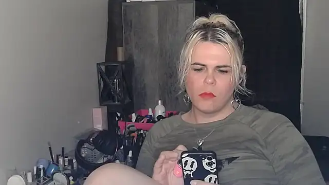 Snapshot of tslunalumen chatting on 21, 9, 2025 tslunalumen online show from 21, 9, 2025