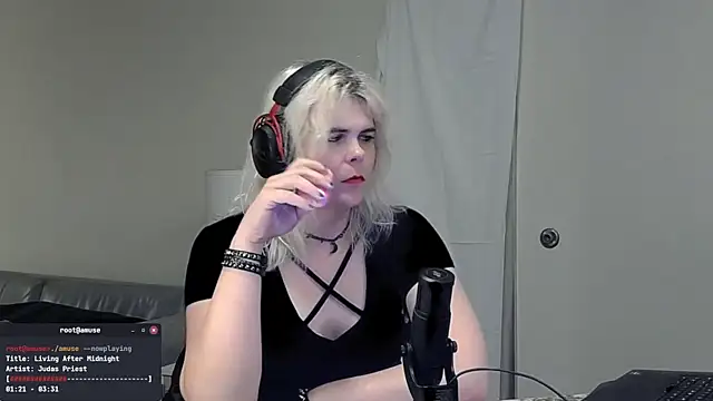 Snapshot of tslunalumen chatting on 28, 9, 2025 tslunalumen online show from 28, 9, 2025
