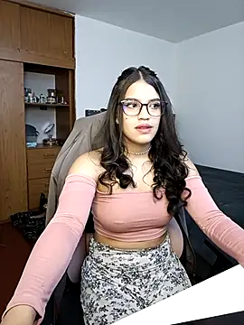 Snapshot of asumi_18 chatting on 1, 10, 2025 asumi 18 online show from 1, 10, 2025