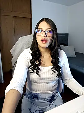 Snapshot of asumi_18 chatting on 28, 11, 2025 asumi 18 online show from 28, 11, 2025