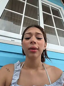 Snapshot of Melody-baby chatting on 16, 7, 2026 Melody-baby online show from 16, 7, 2026
