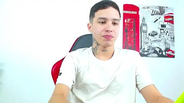 Snapshot of Cumandres18 chatting on 4, 2, 2026 Cumandres18 online show from 4, 2, 2026