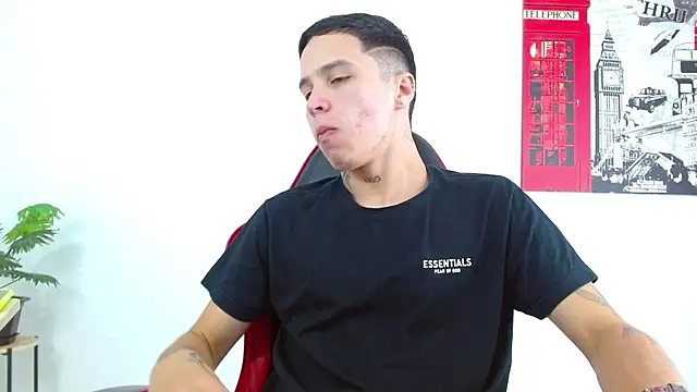 Snapshot of Cumandres18 chatting on 10, 2, 2026 Cumandres18 online show from 10, 2, 2026