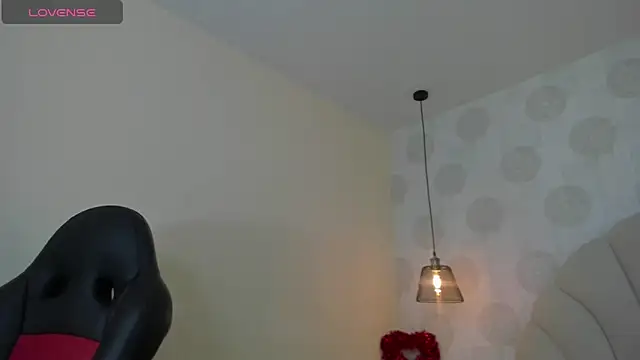 GIANAMILLER6 online show from 10, 4, 2026