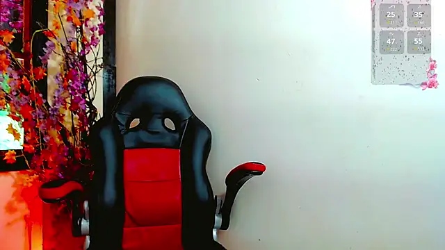 Madison Mujica online show from 16, 9, 2025